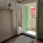 Chambre Avec Balcon Dans Une Appartement La Belle De Mai